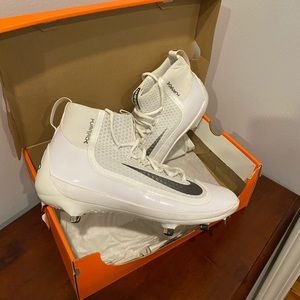 Nike BSBL Huarache White Cleat Men’s size US 11